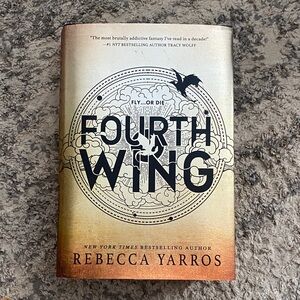 Fourth Wing by Rebecca Yarros Hardcover